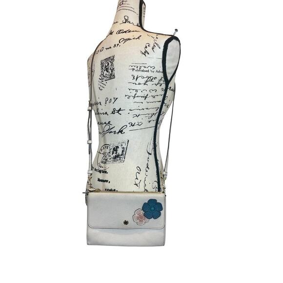 COACH CROSSBODY TEA ROSE WILLOW LEATHER CHALK COLOR  VERSATILE ICONIC - Picture 10 of 16